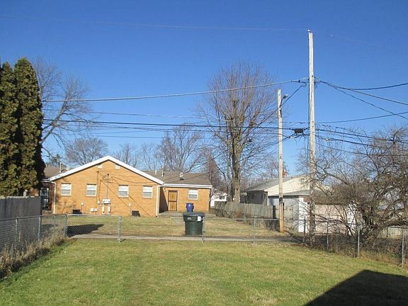 2nd image of 2196 Safford Ave