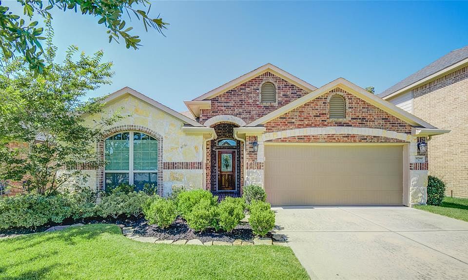 2nd image of 31799 Chapel Rock Ln