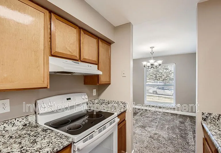 7332 S Xenia Cir #B — Photo 5