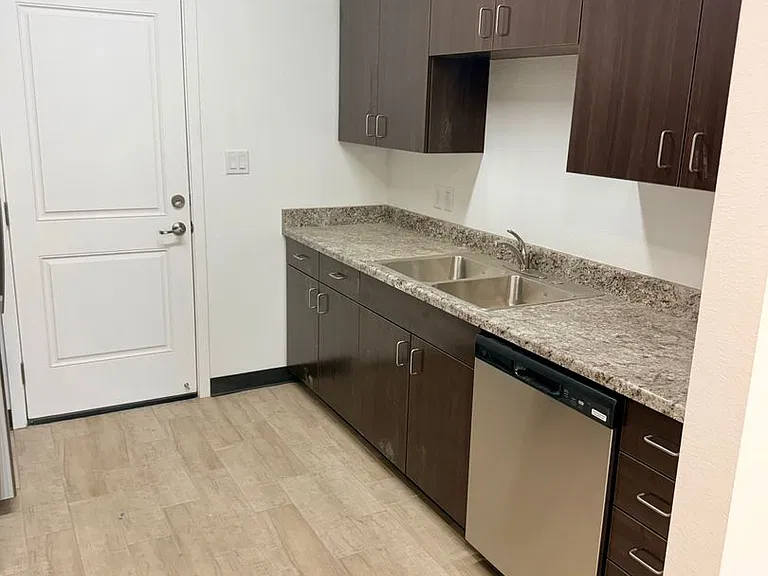 1134 S Palm Ave — Photo 27