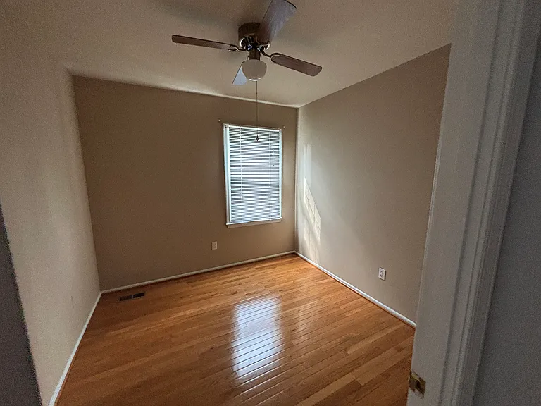 9613 Ashbourn Dr — Photo 11