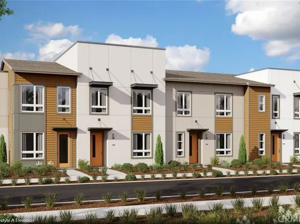 1054 Kendale Way, Vista, CA 92081