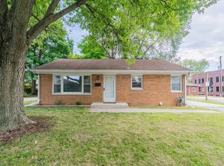 809 E Elm St, Bloomington, IL