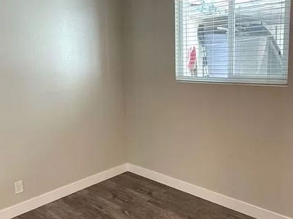 5th image of 1338 W Balboa Blvd APT 1