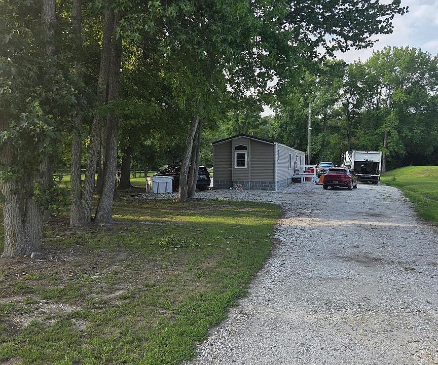 1st image of 3719 Willow Grove Rd