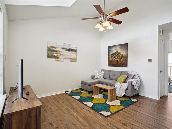 2nd image of 2330 Edenborn Ave APT 317