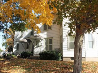 639/641 S State St, Denver, IA 50622