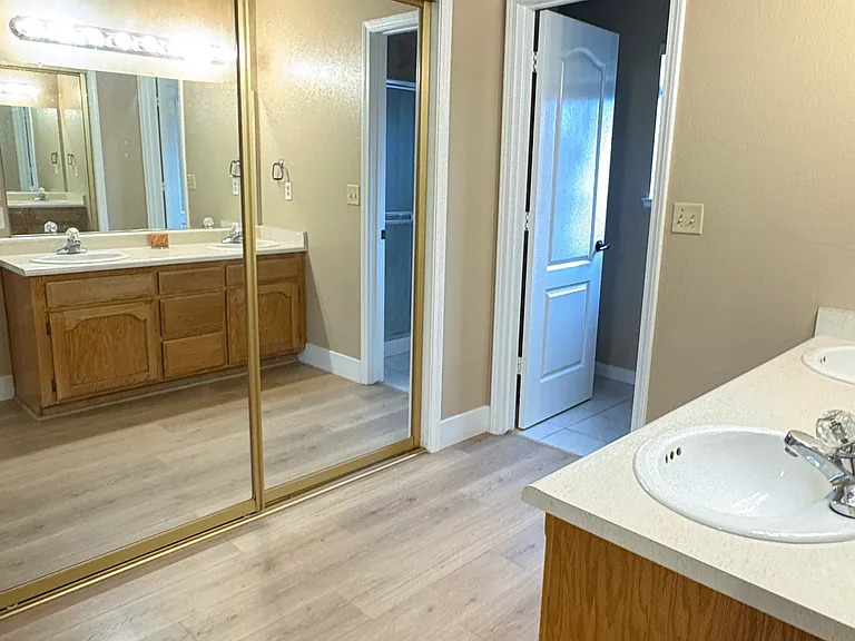 1786 Corsica Dr — Photo 13