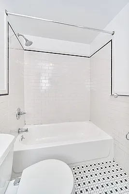 Rented by Living New York | media 13