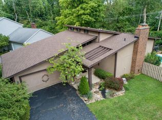 3443 Rochfort Bridge Dr, Columbus, OH 43221