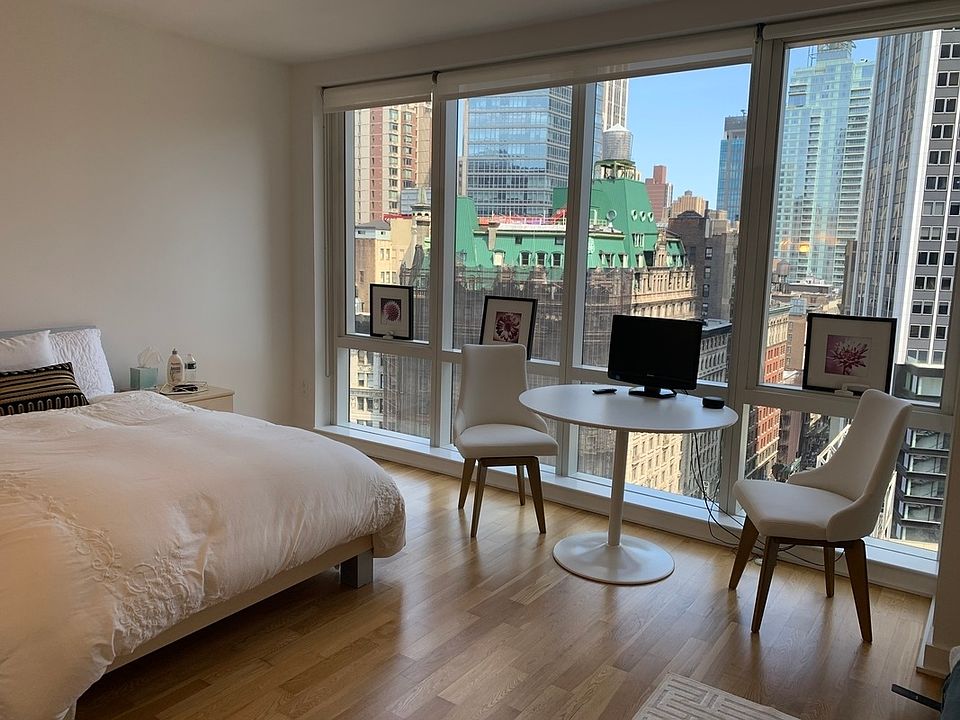1st image of 885 6th Ave APT 21C
