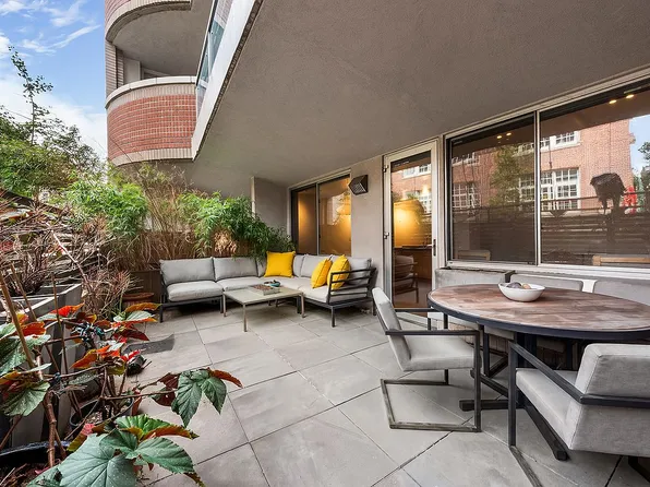123 Baxter St APT 2A, New York, NY 10013