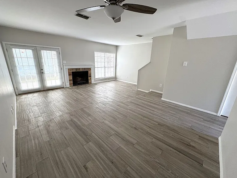 5900 Grelot Rd #504 — Photo 7