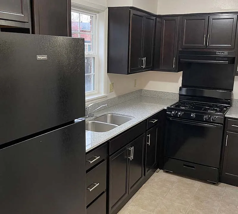 Spacious Kitchen at Carriage House West