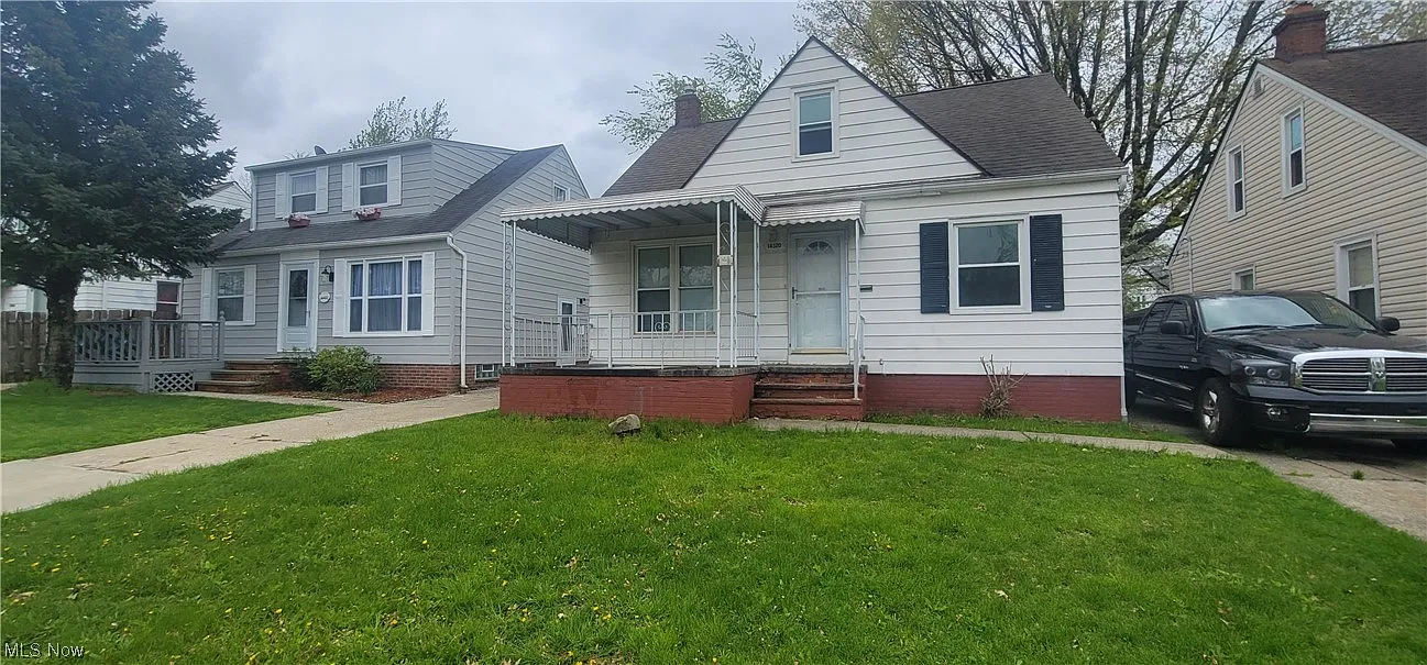14320 Reddington Ave photo 1