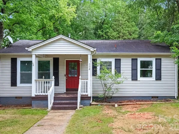 802 Stowe Dr, Lowell, NC 28098