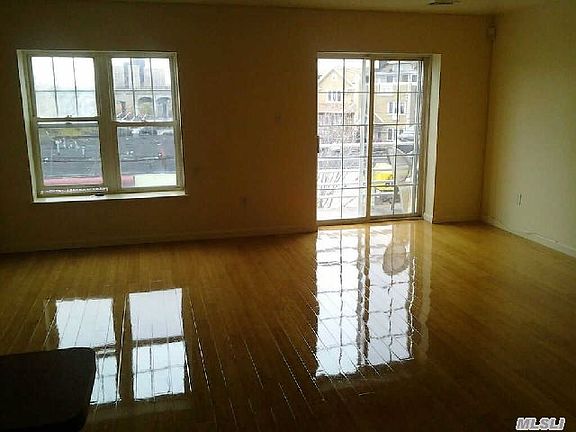 2nd image of 414 Beach 30th St