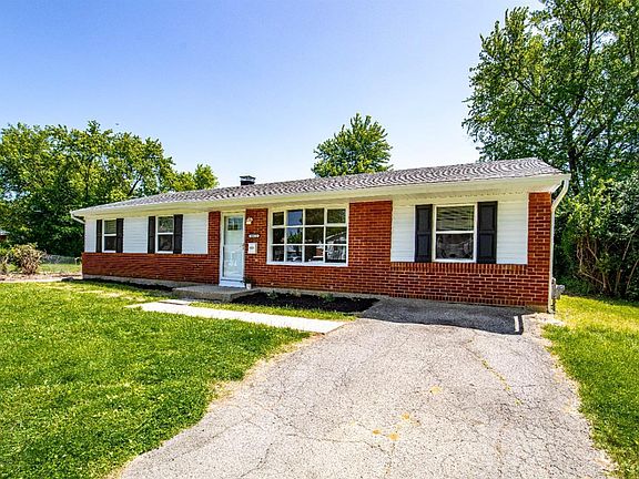 3rd image of 10872 Sprucehill Dr