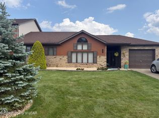 101 Countrywood Dr, Hanover Township, PA 18706