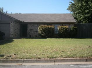 4317 Willow Tree Dr, Arlington, TX 76017