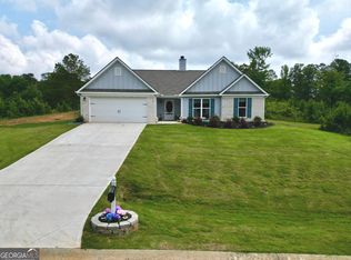290 Bowers Estates Dr, Hartwell, GA 30643