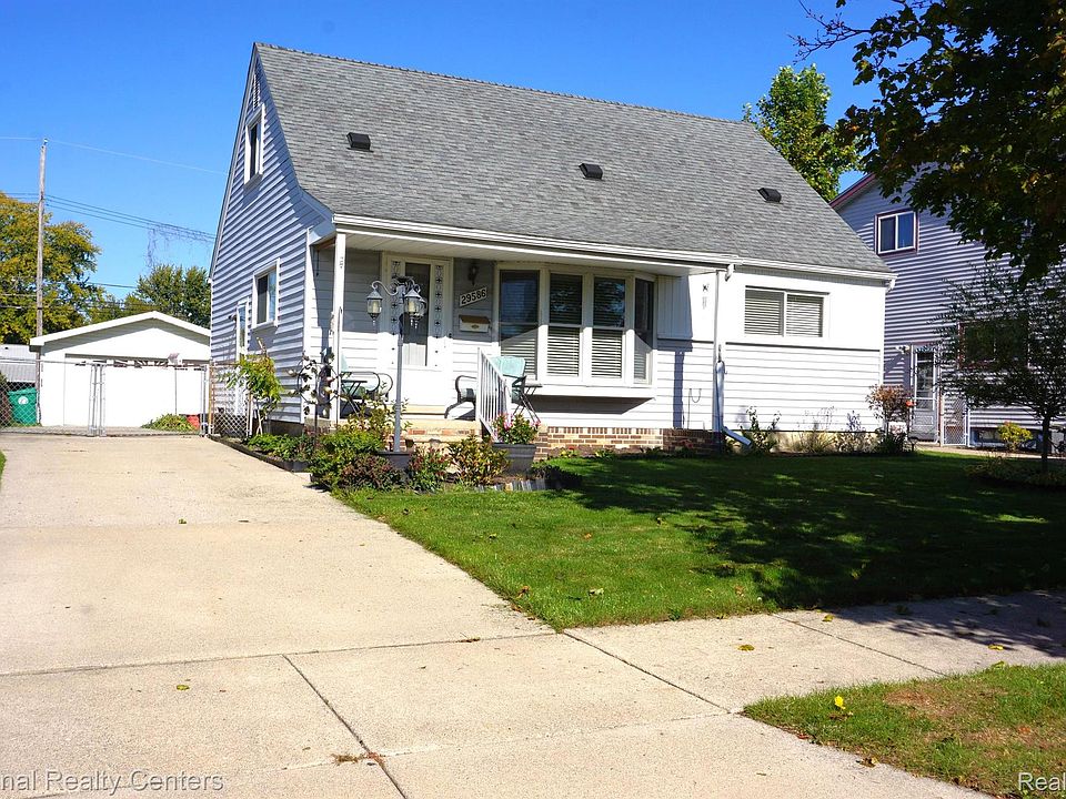 1st image of 29586 Chester St