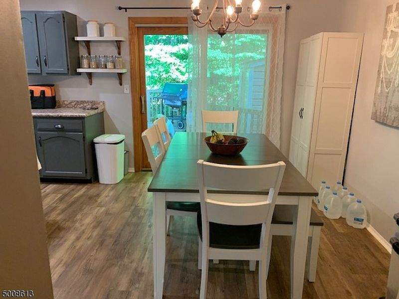 1st image of 15 Foxtail Ln