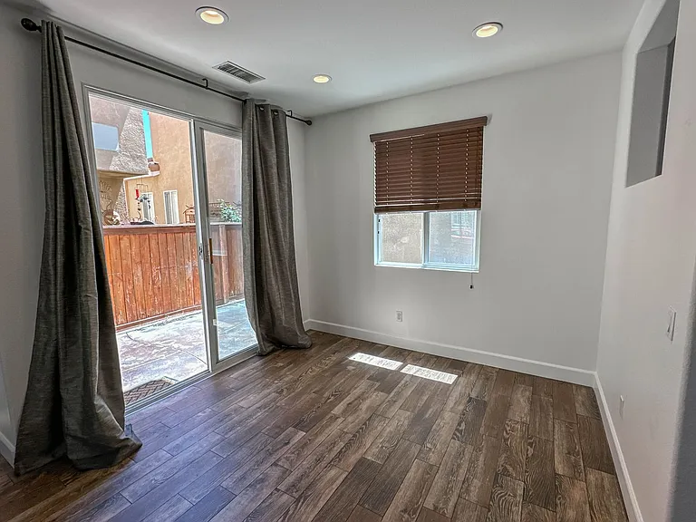 24623 Montevista Cir — Photo 5