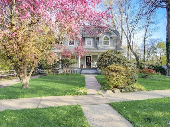 68 Fairmount Rd, Ridgewood, NJ 07450