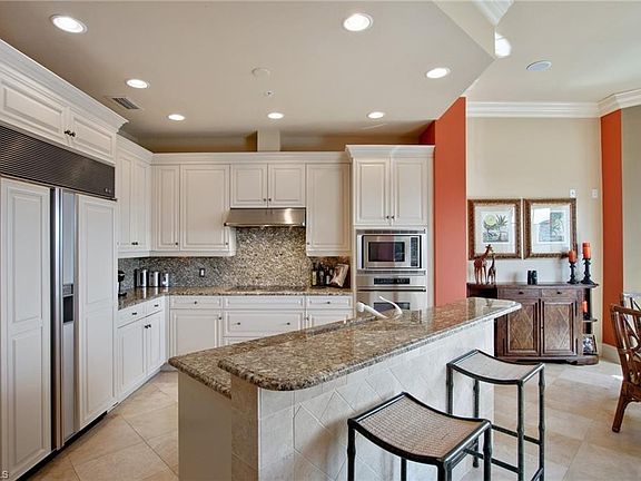 3rd image of 1400 Gulf Shore Blvd N APT 309