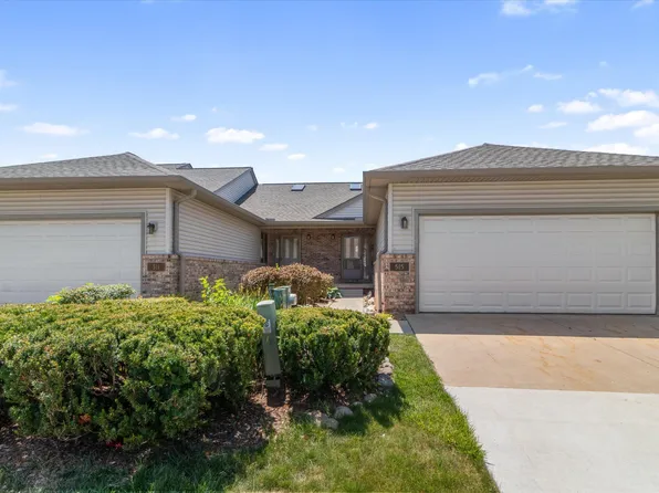 515 Sycamore Cir, Saline, MI 48176