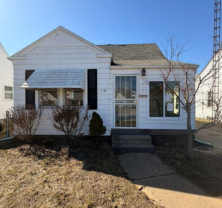 1st image of 718 Bronx Dr