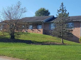 851 Poplar Ln, Jasper, IN 47546