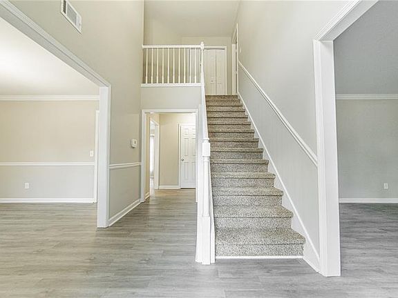 4th image of 3240 Christian Springs Dr