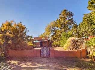 1046 Camino Del Medio, Taos, NM 87571