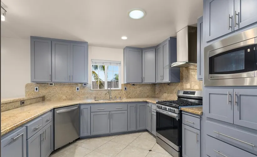 4 bed, 2877 sqft, $5,450 — Photo 4