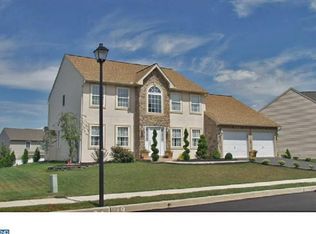211 S Rosewood Ct, Wernersville, PA