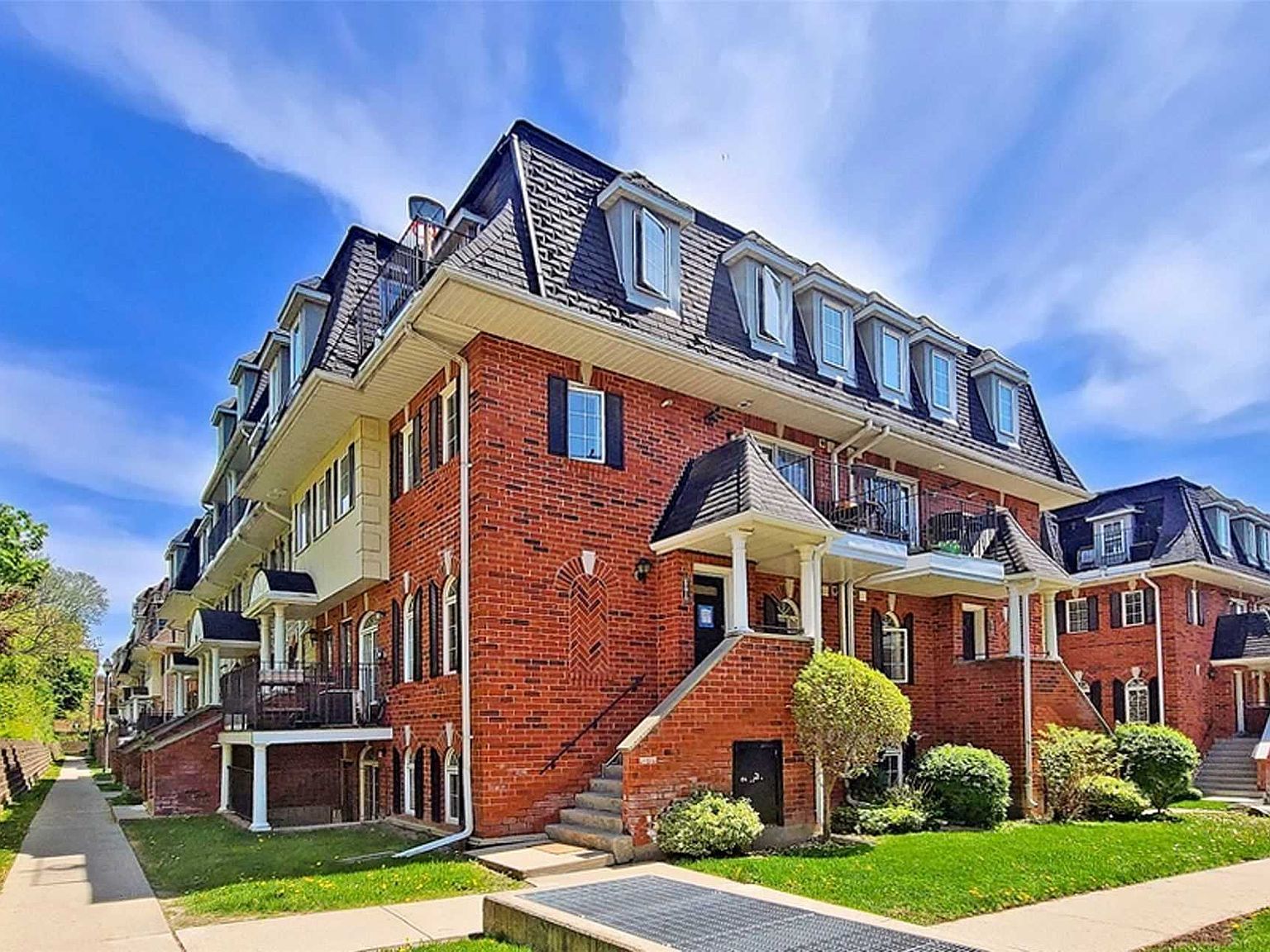 60 Sidney Belsey Cres 301, Toronto, ON M6M 5J3 Zillow