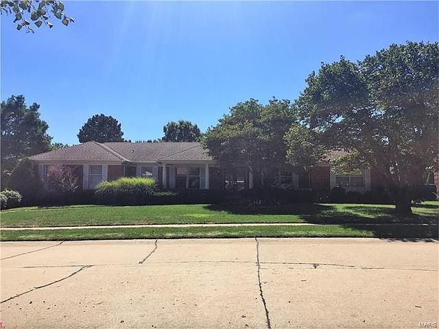 1st image of 128 Staehle Ct