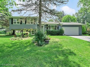 4N237 Kenwood Ave, West Chicago, IL