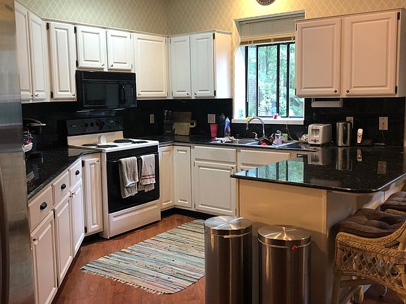 5th image of 312 Winged Foot Dr