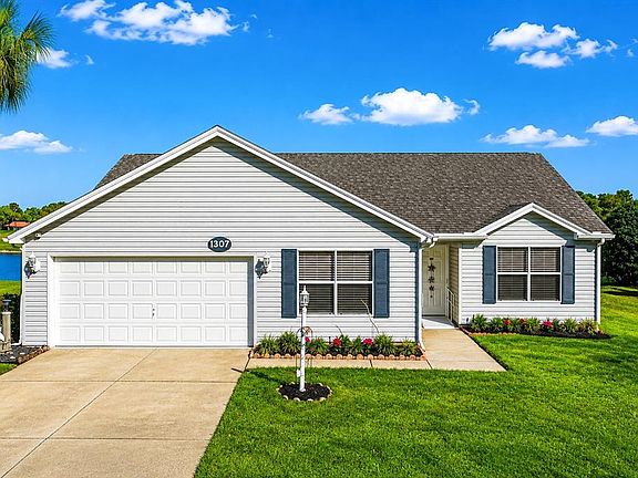 3rd image of 1307 Panama Pl