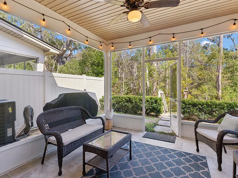 807 Mariners Cir — Photo 5