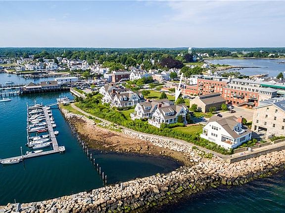 4th image of 2 Stonington Cmns