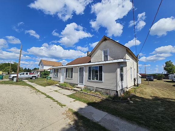 3rd image of 402 N Main St