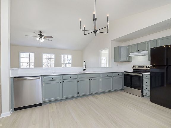 5th image of 6021 Prentis Cir
