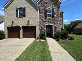 815 Cherry Grove Dr, Hendersonville, TN 37075