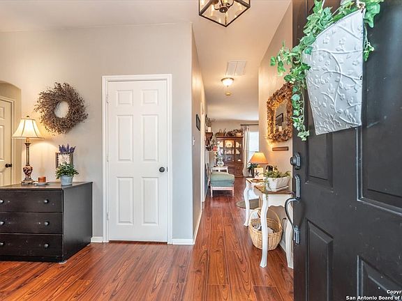 3rd image of 4534 Amandas Cove