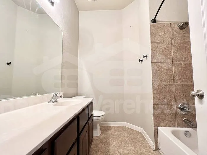 2217 Westfalian Trl — Photo 9