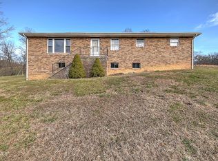 202 Timber Ridge Ln, Gate City, VA 24251